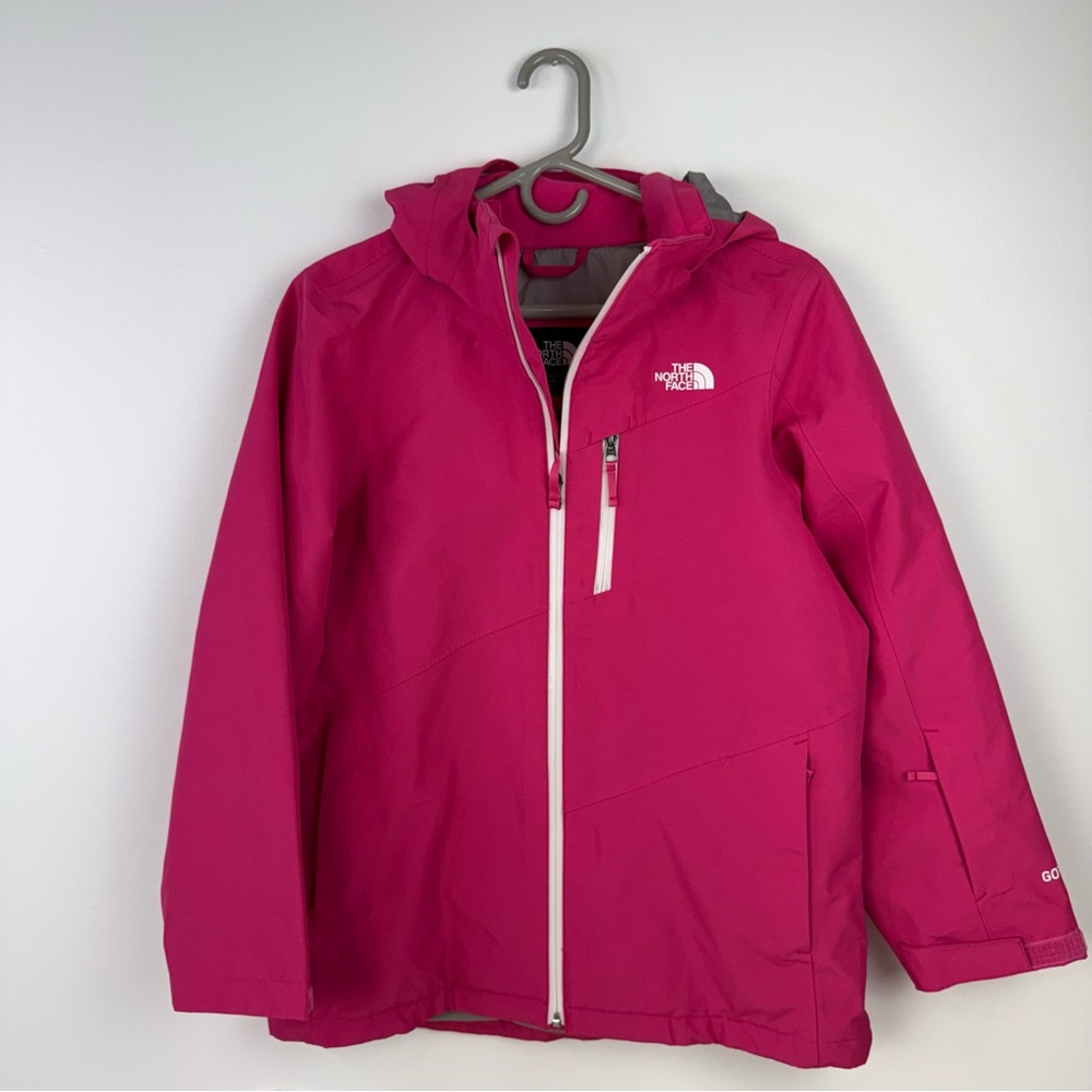 The North Face Pink Hooded Jacket Gore-Tex‎ Rain Jacket